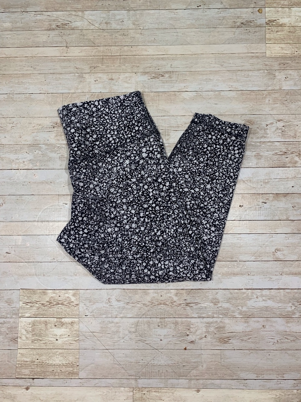Lululemon Align High Rise Pant 25" Size 14 Black White